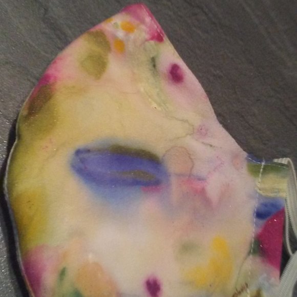 Silk Mask - Picture 2 of 3